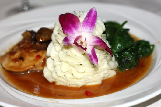 chicken-marsala food photography