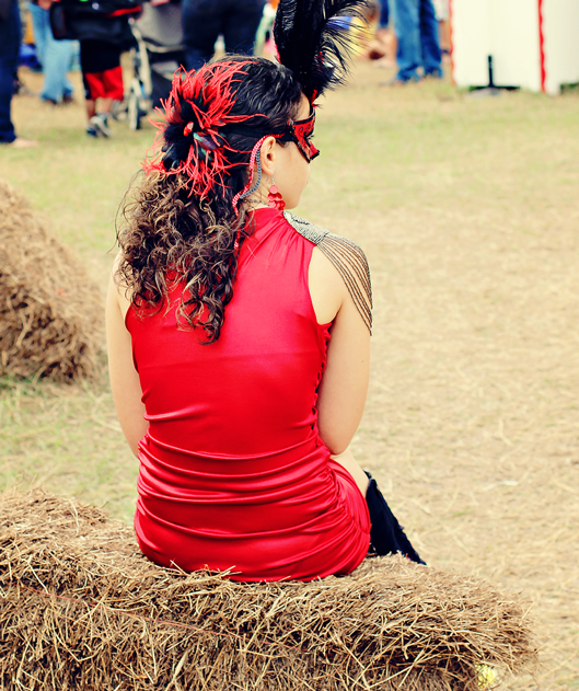 mistress-of-ceremony-at-circus