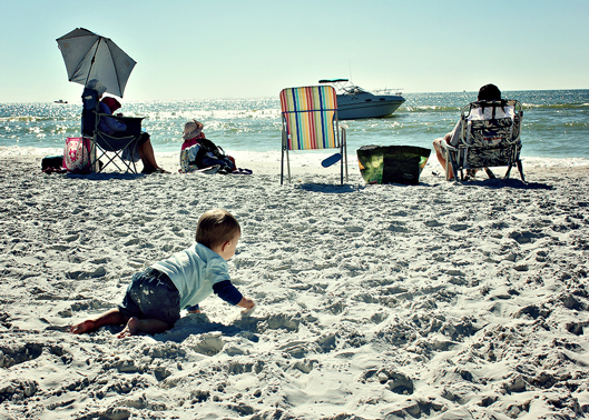 baby-crawling-to-the-ocean-
