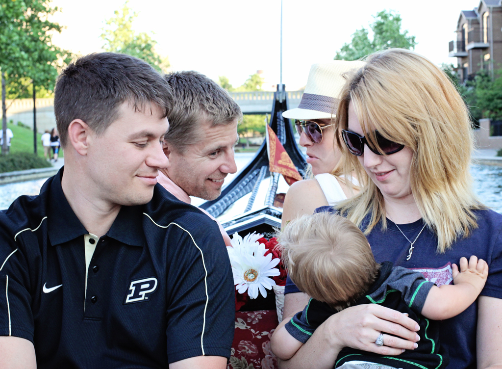 gondala-ride-with-family-indianapolis