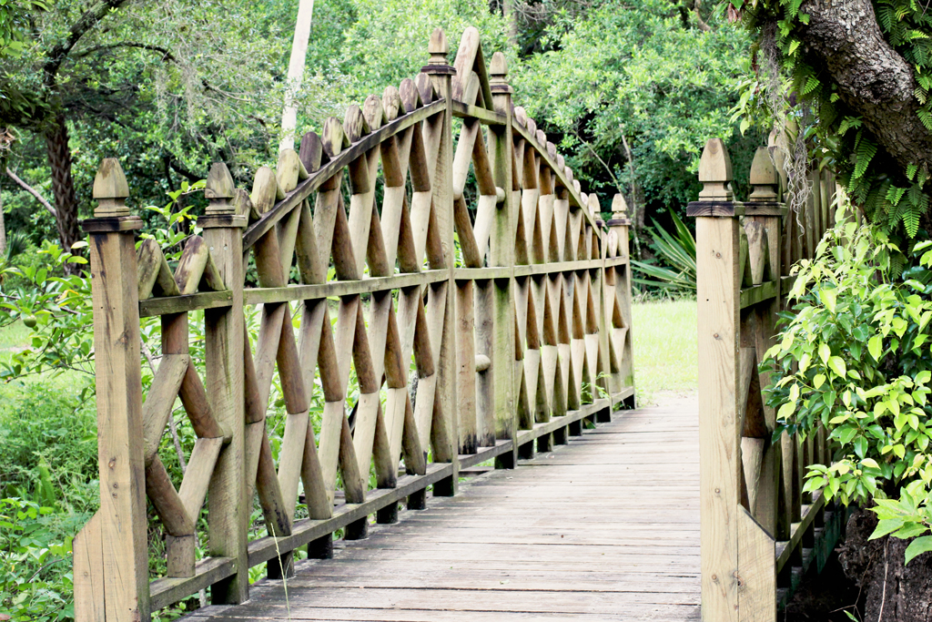 ornate-brown-bridge-koreshan-state-park