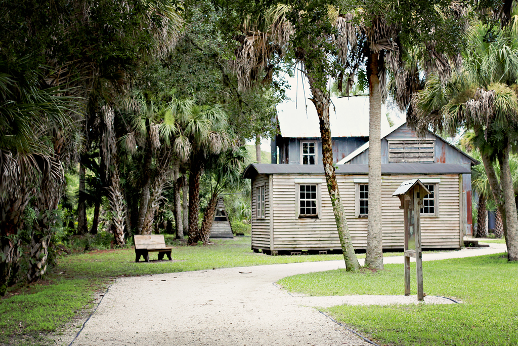 small-machine-shop-koreshan-community