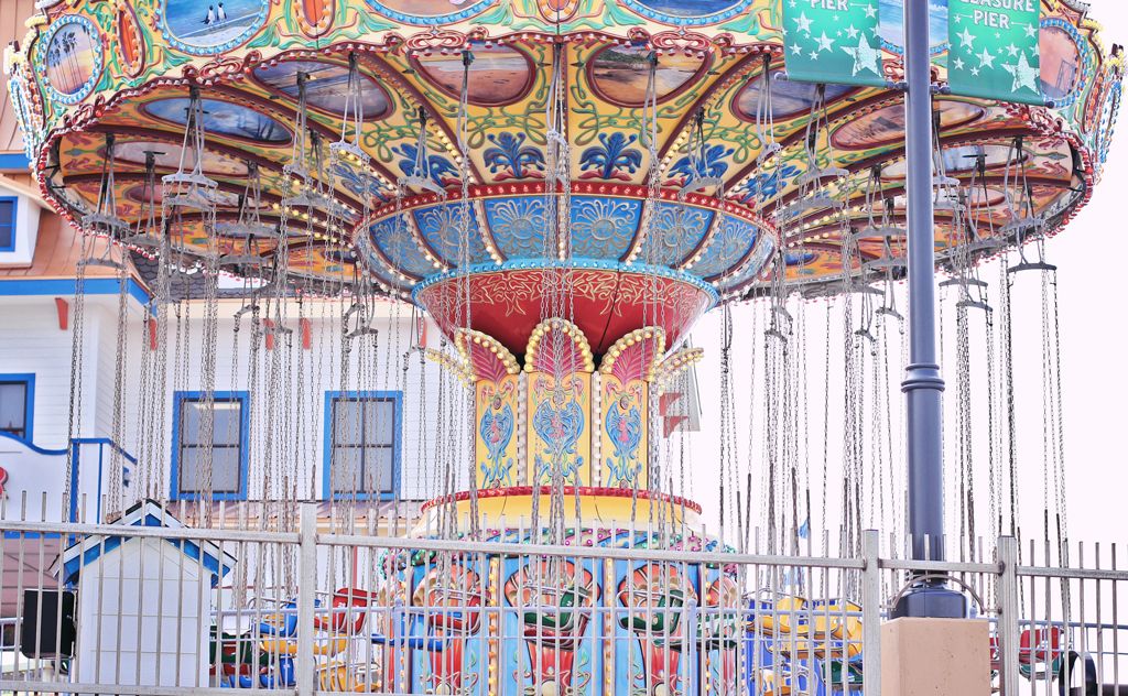 carousel-at-pleasure-pier-galvestn-texas