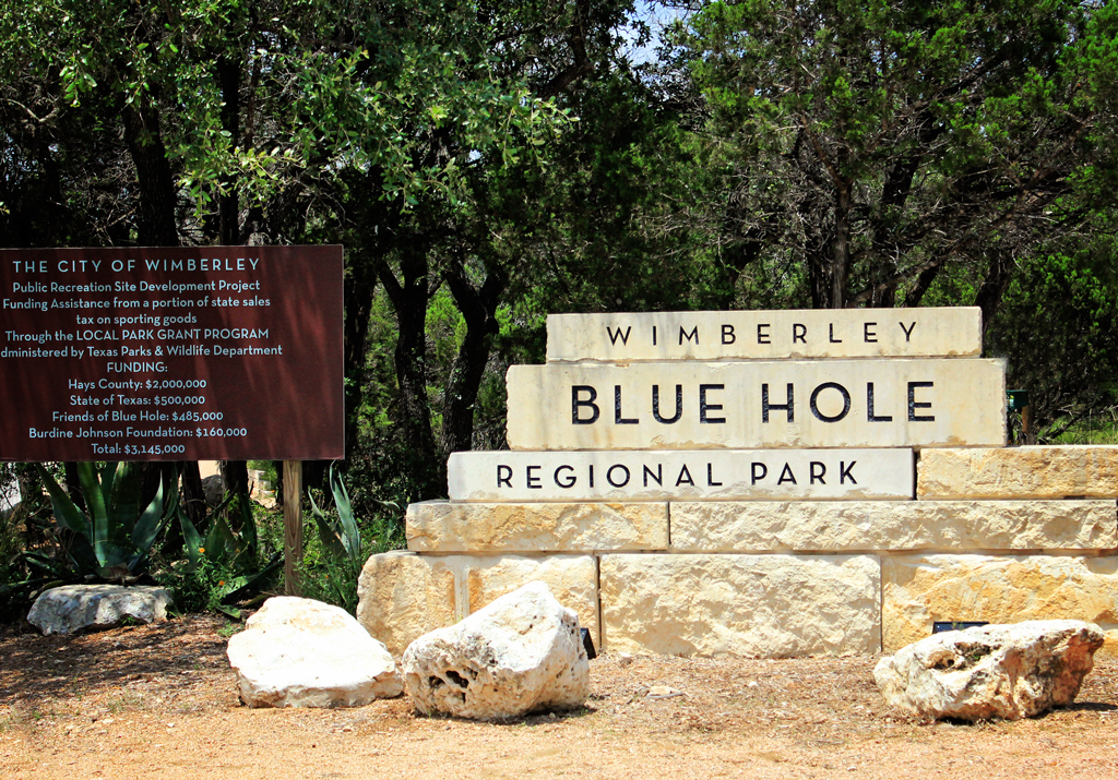blue-hole-regional-park-wimberely-texas-sign-entrance