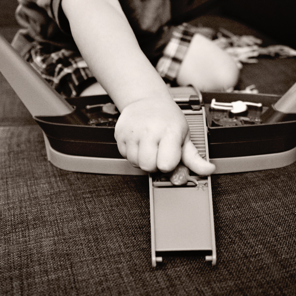 toddler-playing-noahs-ark-toy