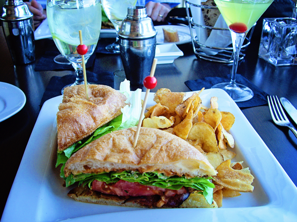 Top-of-the-Hub-Lunche