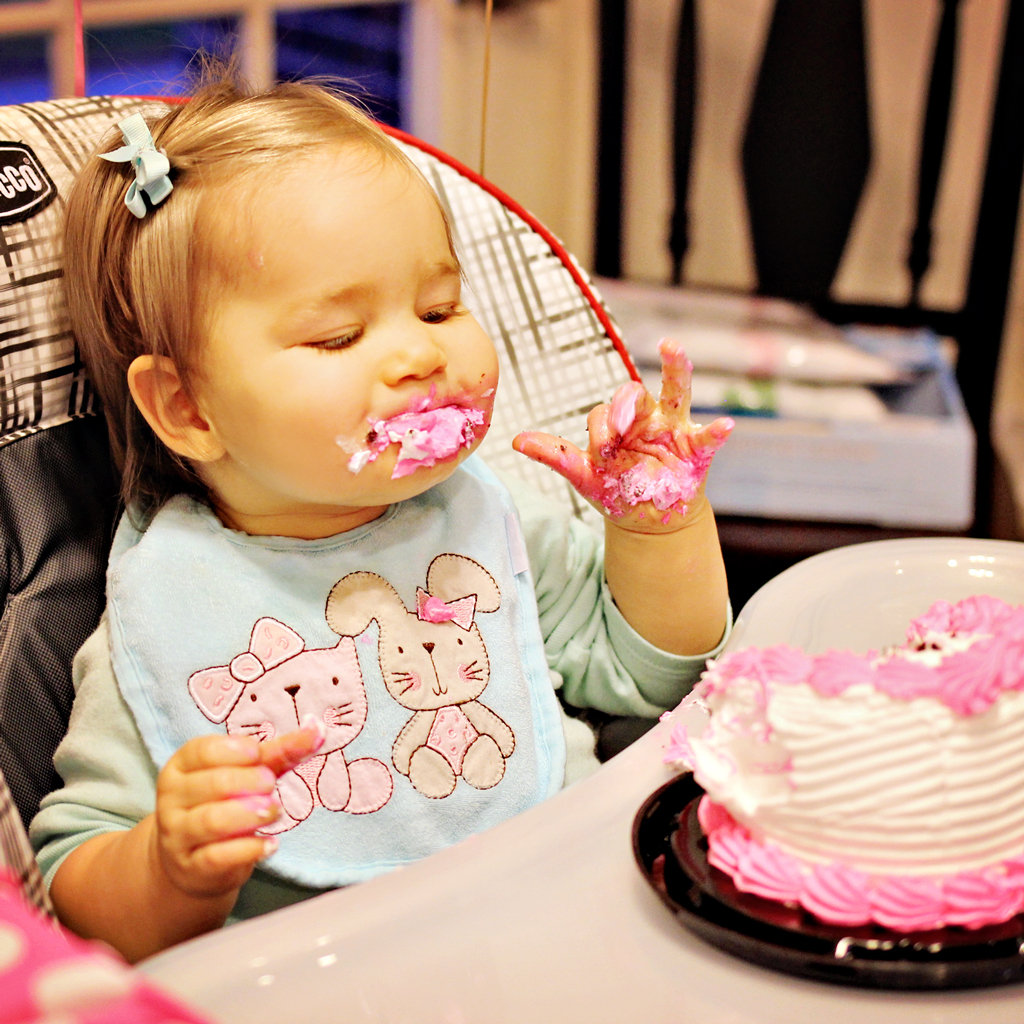 smash-cake-for-one-year-old