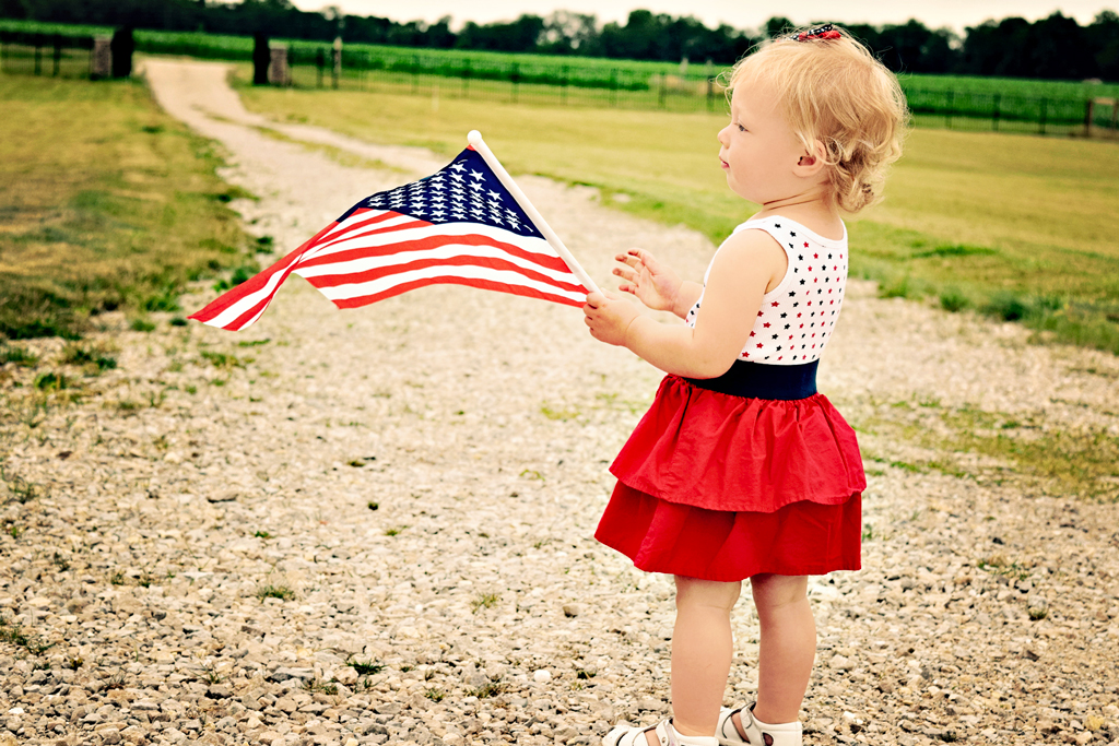 independencedayflagtoddler