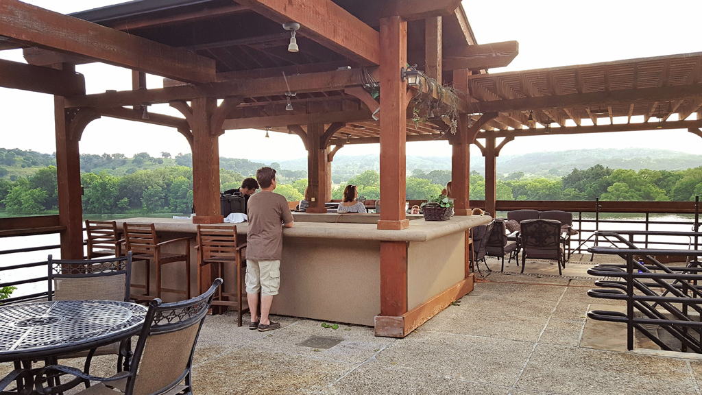 1011bistrodeckkerrvilletexas