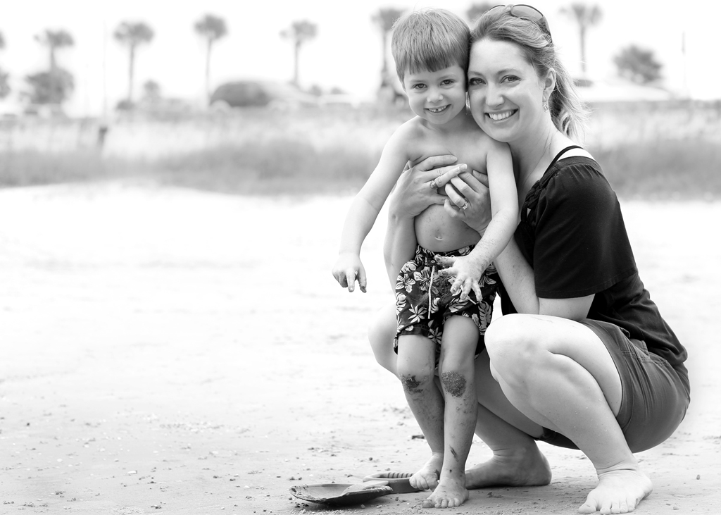 momandtoddlerbeachphotography